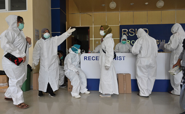En Indonésie, des soignants épuisés au chevet des blessés du séisme de Célèbes