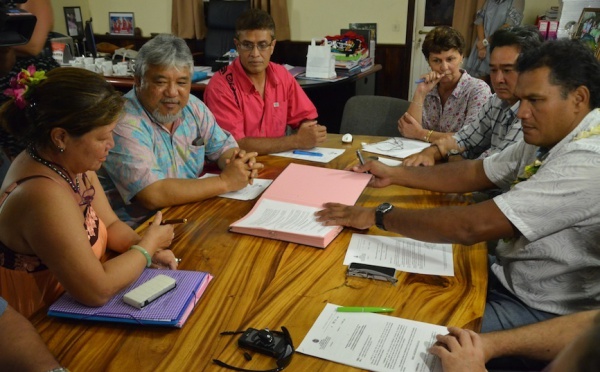 Crise des instits : "Ils avaient besoin d'être soutenus, rassurés", déclare Tauhiti Nena