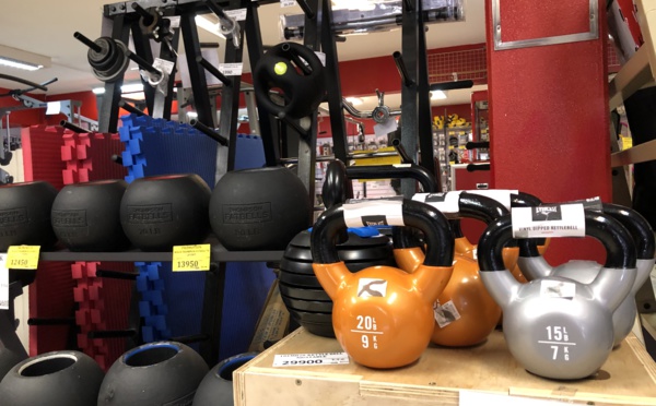 Les magasins de sports résistent à la crise