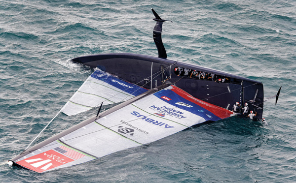 "On a sorti les couteaux"... la minute de stress des marins de la Prada Cup