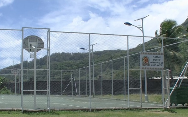 Taputapuatea referme ses plateaux sportifs et ses sites publics