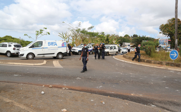 Mayotte: Trois personnes tuées et des habitations détruites