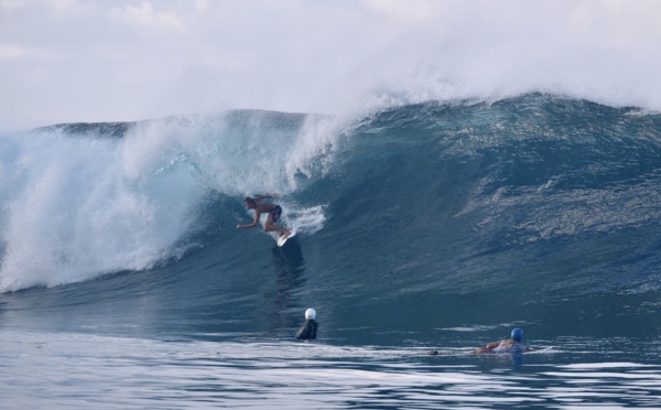 Stage à Papenoo, Papara et Teahupo'o pour les espoirs du pôle France surf