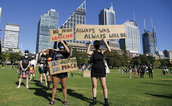 Des milliers d'Australiens dénoncent la "Journée de l'invasion", malgré le virus
