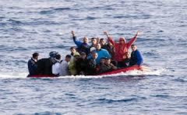Australie: deux morts et quelque 90 migrants secourus dans un naufrage