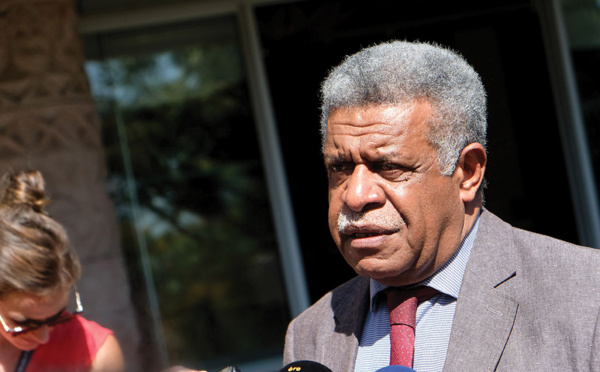 Crise politique en Nouvelle-Calédonie, où les indépendantistes font chuter le gouvernement