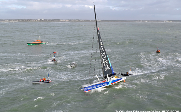 Vendée Globe: arrivée de Clarisse Crémer, première femme au classement