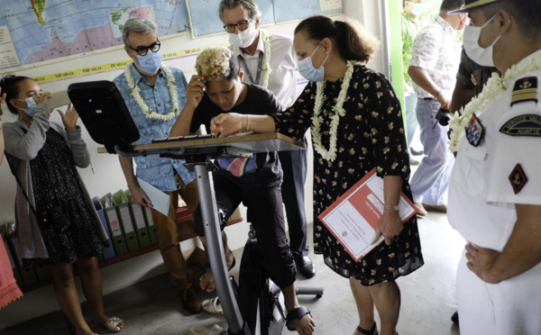 Pédaler pour rester concentré en classe