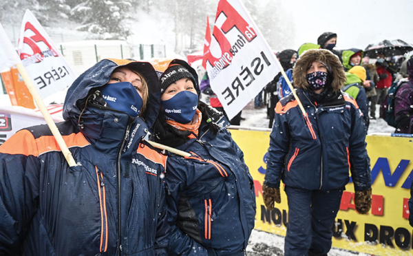 Dans les Alpes, la détresse des saisonniers privés d'emploi
