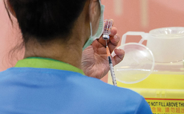 Les Philippines approuvent le vaccin chinois de Sinovac