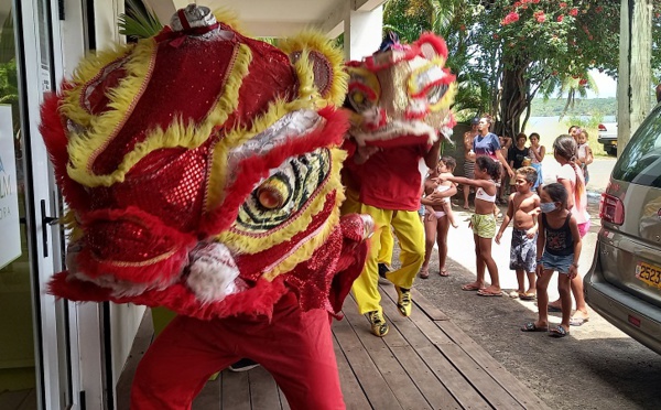 Bora Bora a reçu la visite du lion