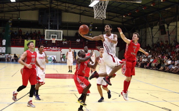 Basket : Tahiti s’incline 64 à 101 face à l’équipe US mais le bilan est positif