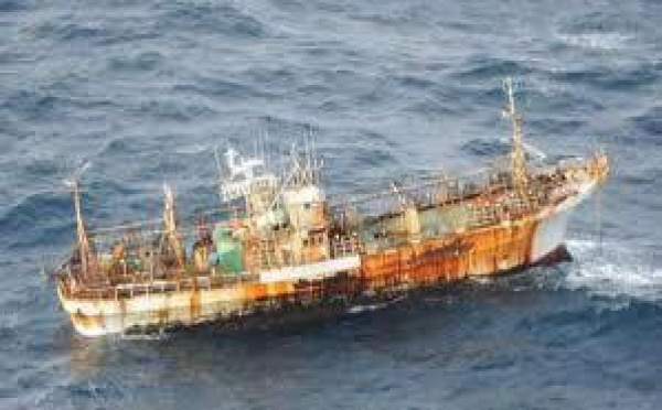 USA: premier débris du tsunami japonais identifié en Californie