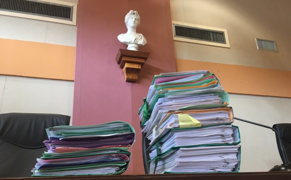 ​Un an ferme pour le banquier très indélicat