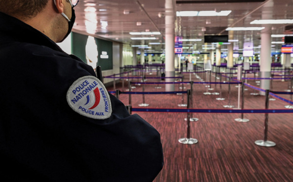 Paris assouplit les conditions de voyage pour 7 pays hors UE dont le Royaume-Uni