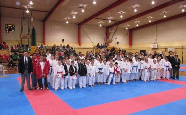 OPEN NZ 2013 de Karaté: la délégation tahitienne remporte 7 médailles