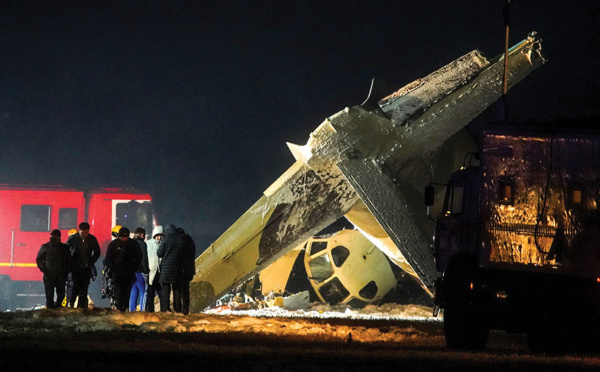 Quatre morts dans le crash d'un avion militaire au Kazakhstan