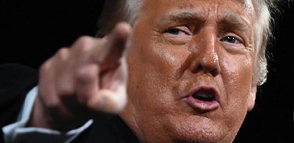 Trump va revenir sur les réseaux sociaux d'ici trois mois avec "sa propre plateforme"