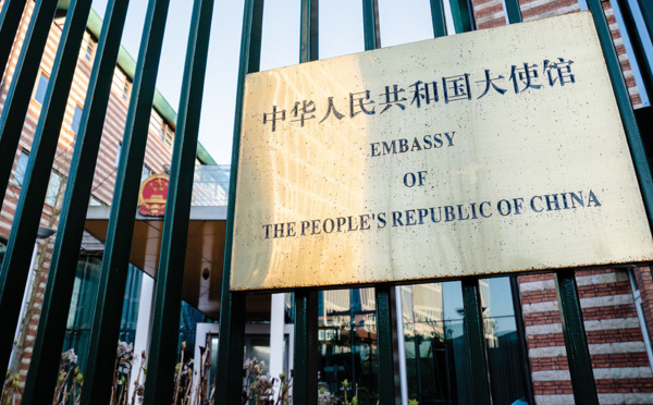 Ouïghours: l'UE, le Canada et les USA sanctionnent la Chine, Pékin réplique