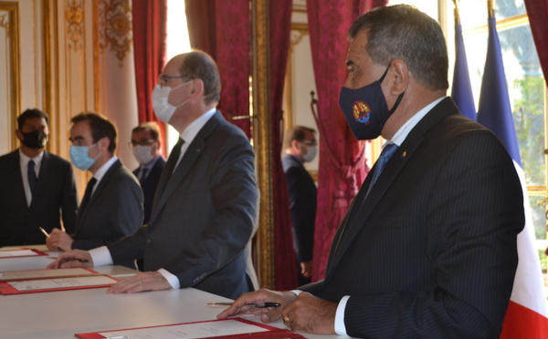 ​À Paris, Fritch sollicite la "solidarité nationale"