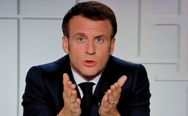 Ecoles fermées, déplacements limités: les annonces de Macron