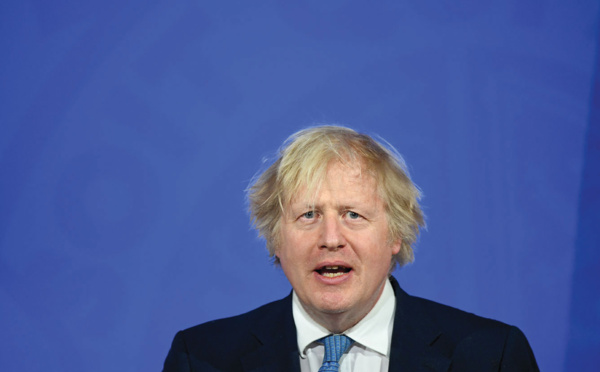 Virus: Londres va rouvrir ses commerces, flambée en Inde et en Iran