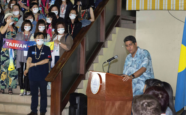 "C'est ce ton qu'ils emploient": le président des Palaos outré des manières de Pékin