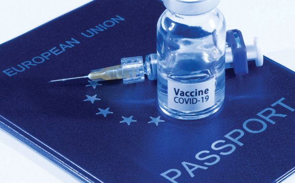 Etats-Unis: la polémique enfle autour de l'idée d'un "passeport vaccinal"