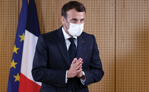 Variants, vaccins: la course d'obstacles se poursuit à l'approche des 100.000 morts