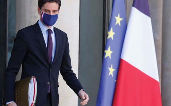 Covid: Attal confirme la réouverture de certains lieux à la "mi-mai"