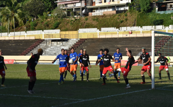 Pirae, Dragon et Vénus bien partis en playoffs