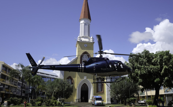 ​Spectaculaire hélitreuillage à Papeete