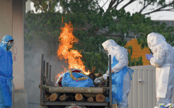 Coronavirus: l'aide internationale arrive en Inde, le Brésil dit niet au Spoutnik