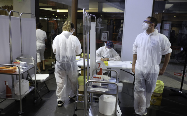 Répétition générale à l'aéroport avant la réouverture des frontières