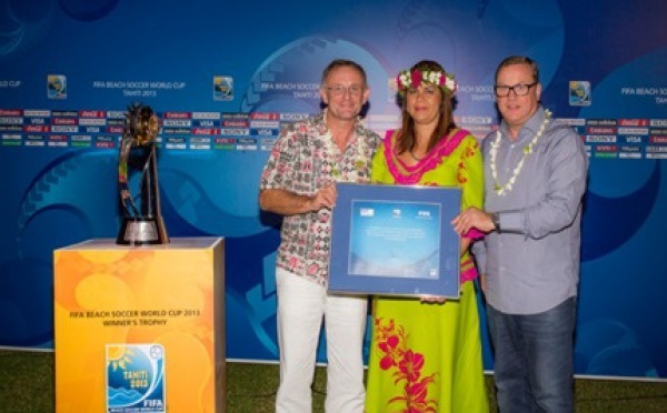 Partenariat EDT, GDF SUEZ et la Coupe du monde de Beach Soccer Tahiti 2013