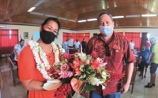 Campagne électrique à Uturoa