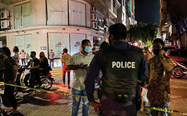 L'ex-président des Maldives dans un état "critique" après un attentat