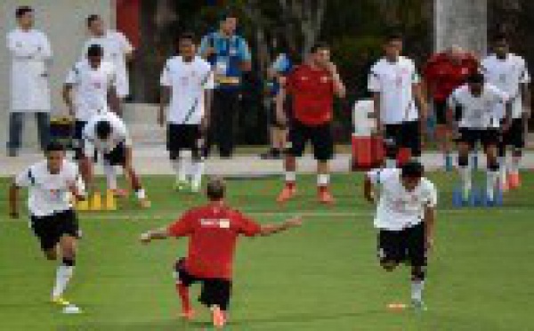 Gaston Flosse encourage les Toa Aito