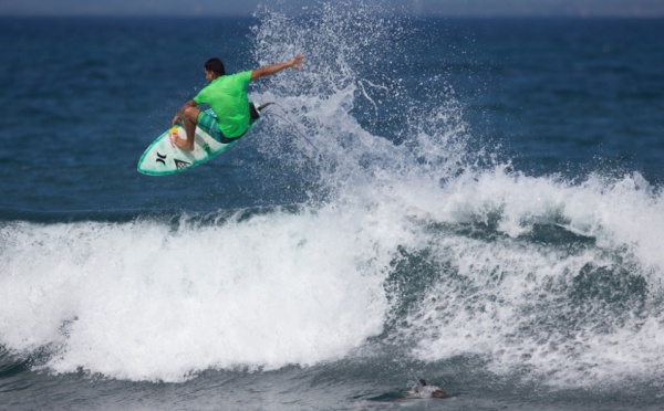 Surf-Oakley Pro Bali (18 au 29 juin ).