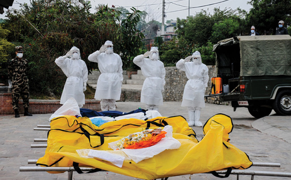 Covid-19: le Népal, en "situation de crise", flanche