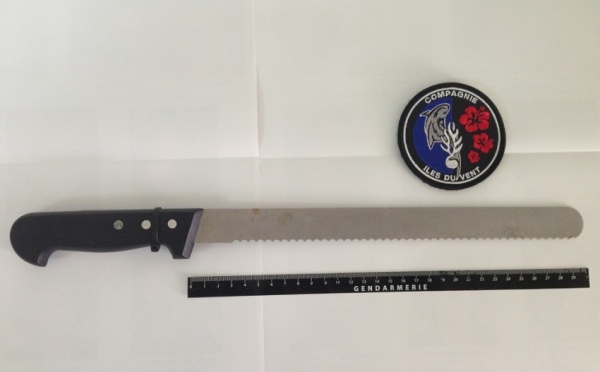 Blessure au couteau entre deux concubines éméchées