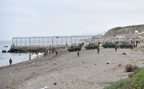 Ceuta ou "la mort": des milliers de Marocains prêts à tout pour rallier l'Espagne