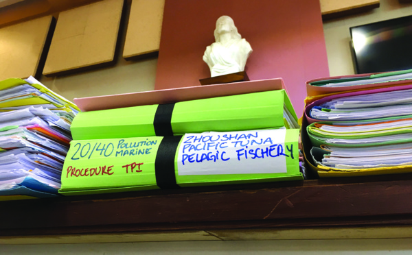 ​Confirmation des peines requise contre le thonier chinois pollueur