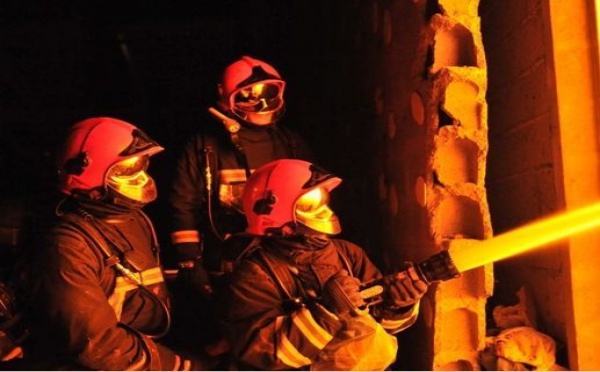 Trois maisons détruites par le feu à Pamatai