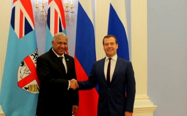 Les bon baisers de Russie du Contre-amiral fidjien