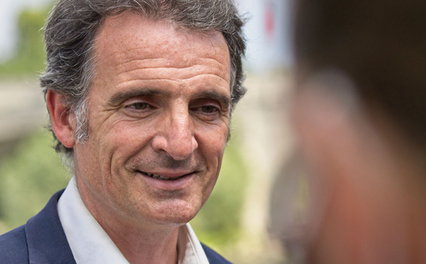 Soupçonné de favoritisme, le maire de Grenoble Éric Piolle en garde à vue
