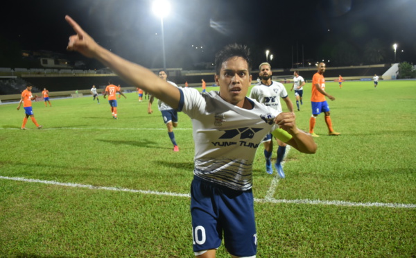 Vénus domine Dragon et reste dans la course au titre