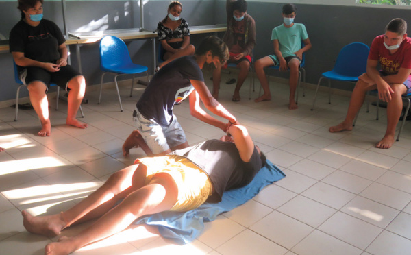 ​Les collégiens de Paopao formés aux premiers secours