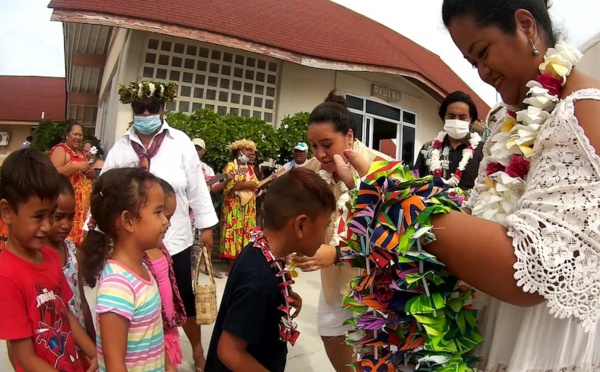 Des graines d'artistes paumotu exposent à Hao