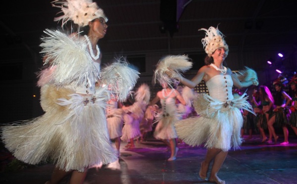 Les écoles de danse font leur show à Uturoa